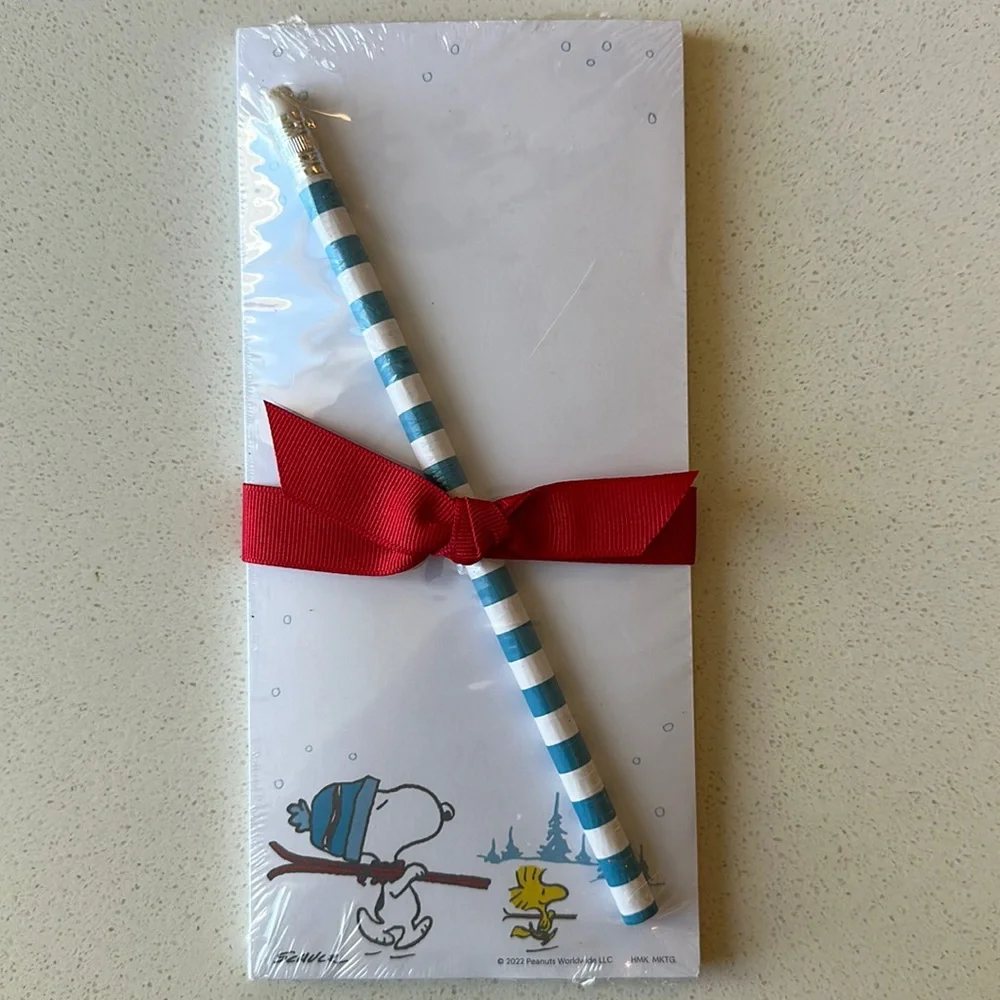 Peanuts Snoopy Notepad & Pencil set